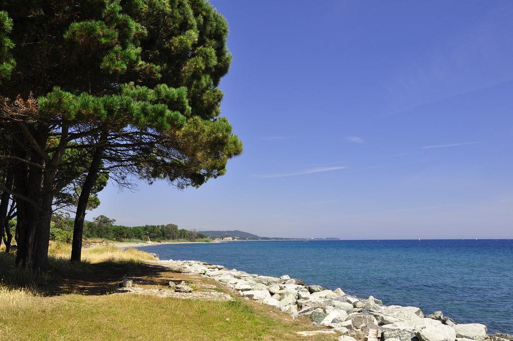 Sole E Mare Aparthotel Santa-Maria-Poggio  Eksteriør bilde