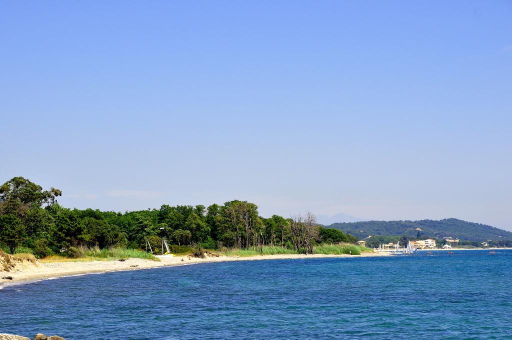 Sole E Mare Aparthotel Santa-Maria-Poggio  Eksteriør bilde