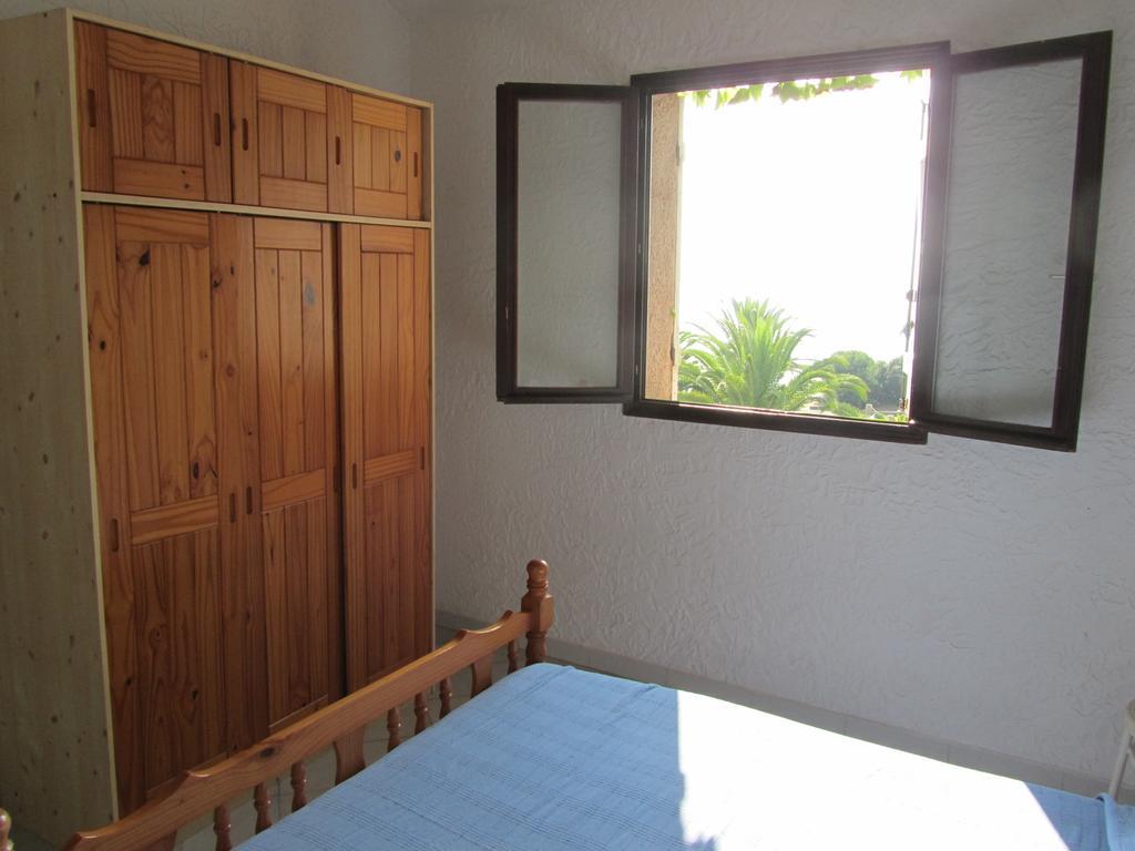 Sole E Mare Aparthotel Santa-Maria-Poggio  Rom bilde