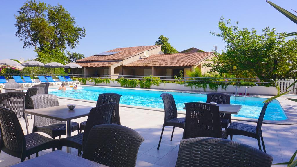 Sole E Mare Aparthotel Santa-Maria-Poggio  Eksteriør bilde